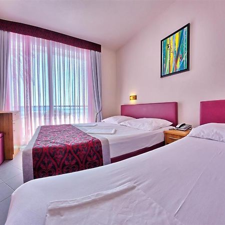 Hotel Sirena Podgora Ngoại thất bức ảnh