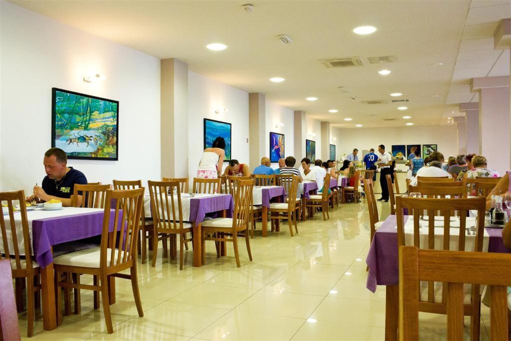 Hotel Sirena Podgora Ngoại thất bức ảnh